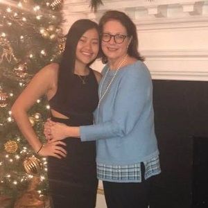 Meet your Posher, Debbie